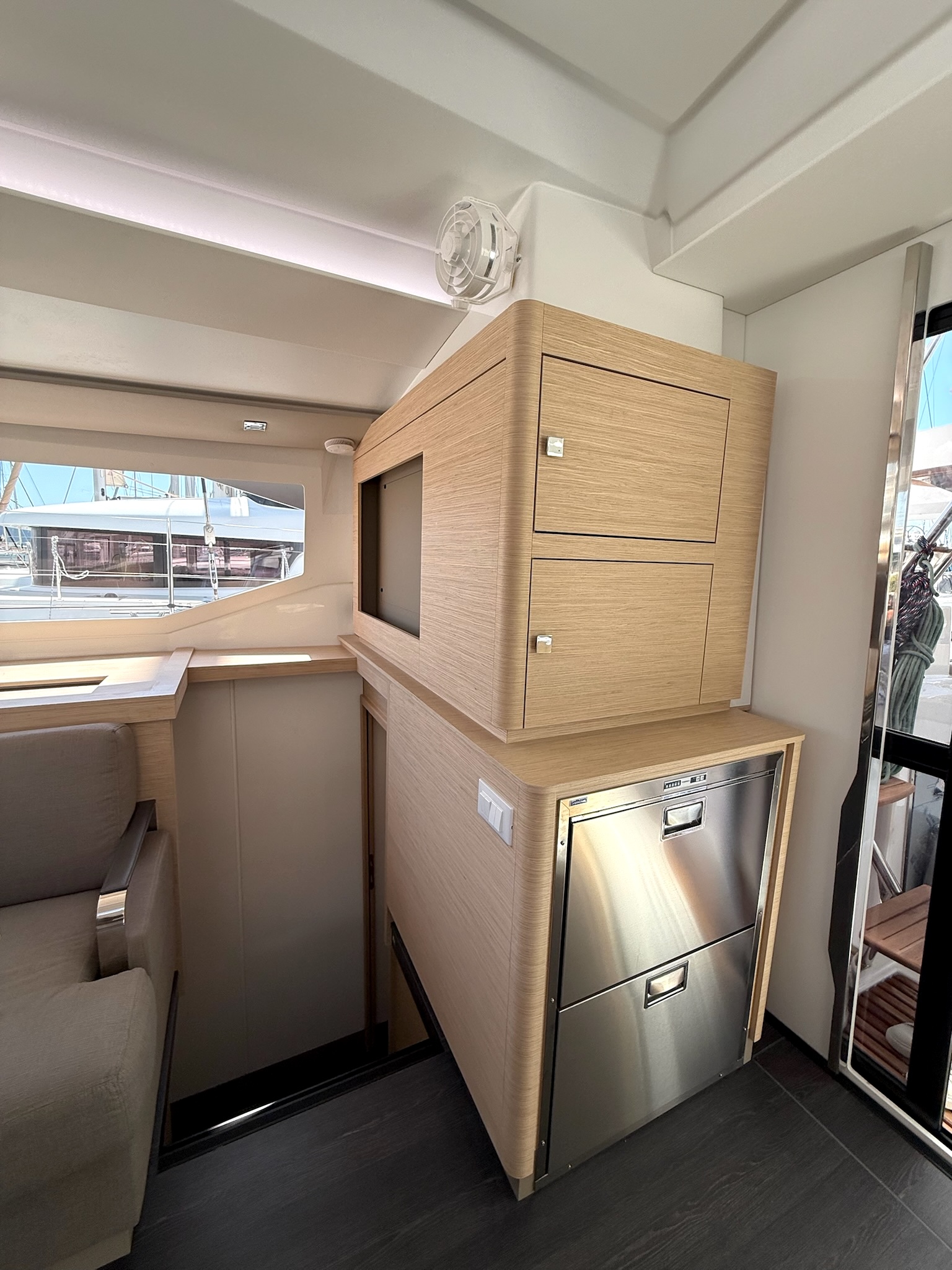 Fountaine Pajot Astrea 42 - 4 + 2 cab. — photo 21