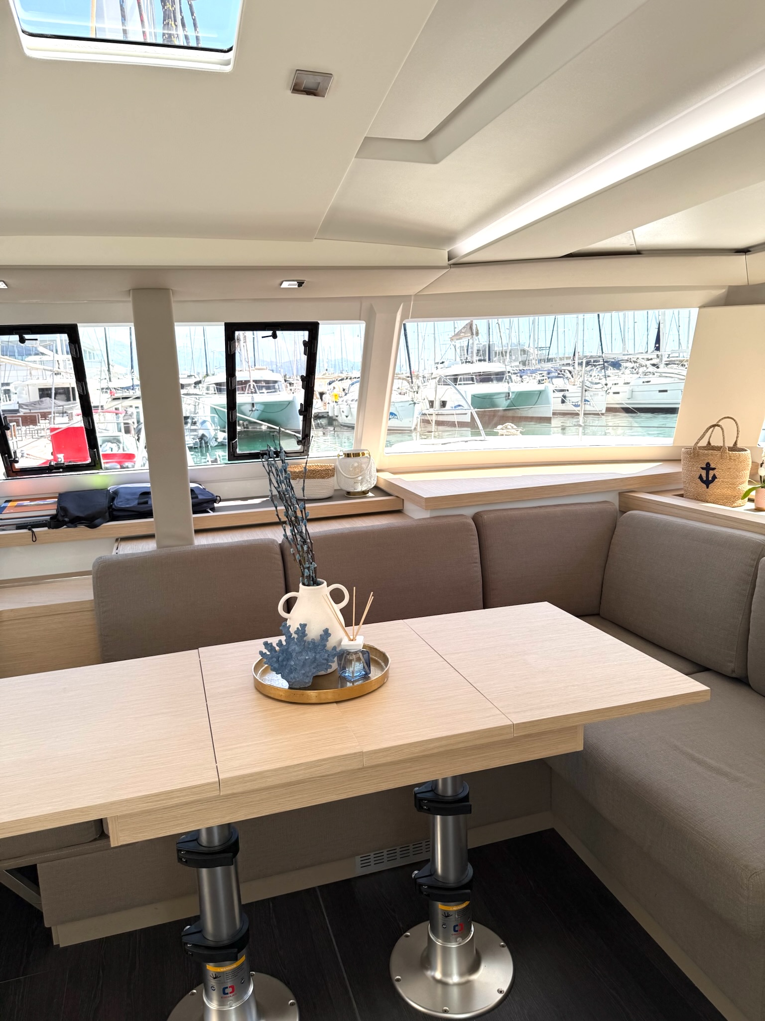Fountaine Pajot Astrea 42 - 4 + 2 cab. — photo 22