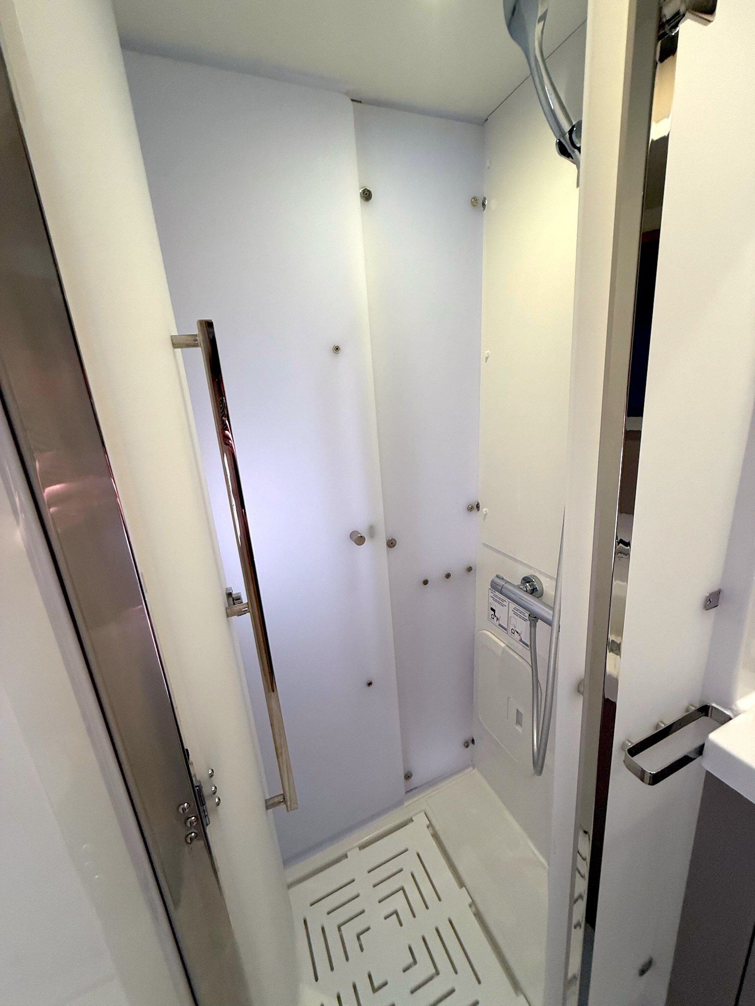 Fountaine Pajot Astrea 42 - 4 + 2 cab. — photo 30