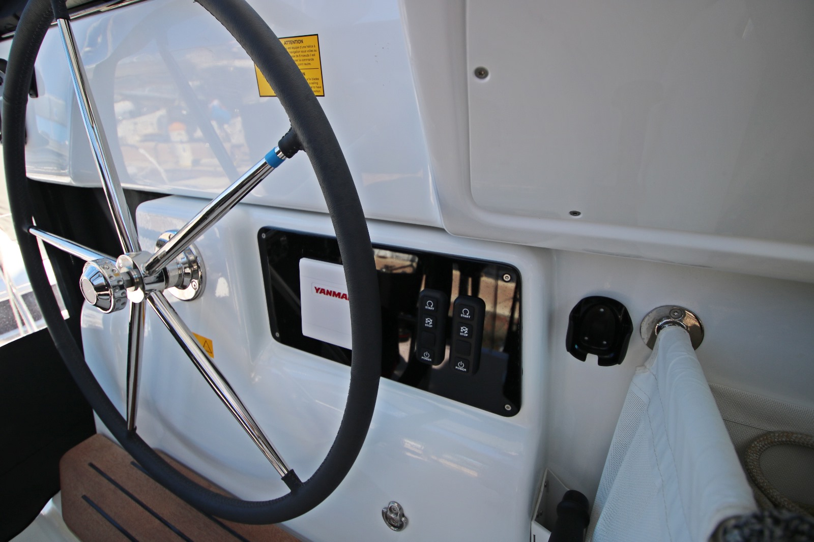 Lagoon 43 - 3 + 2 cab. — photo 6