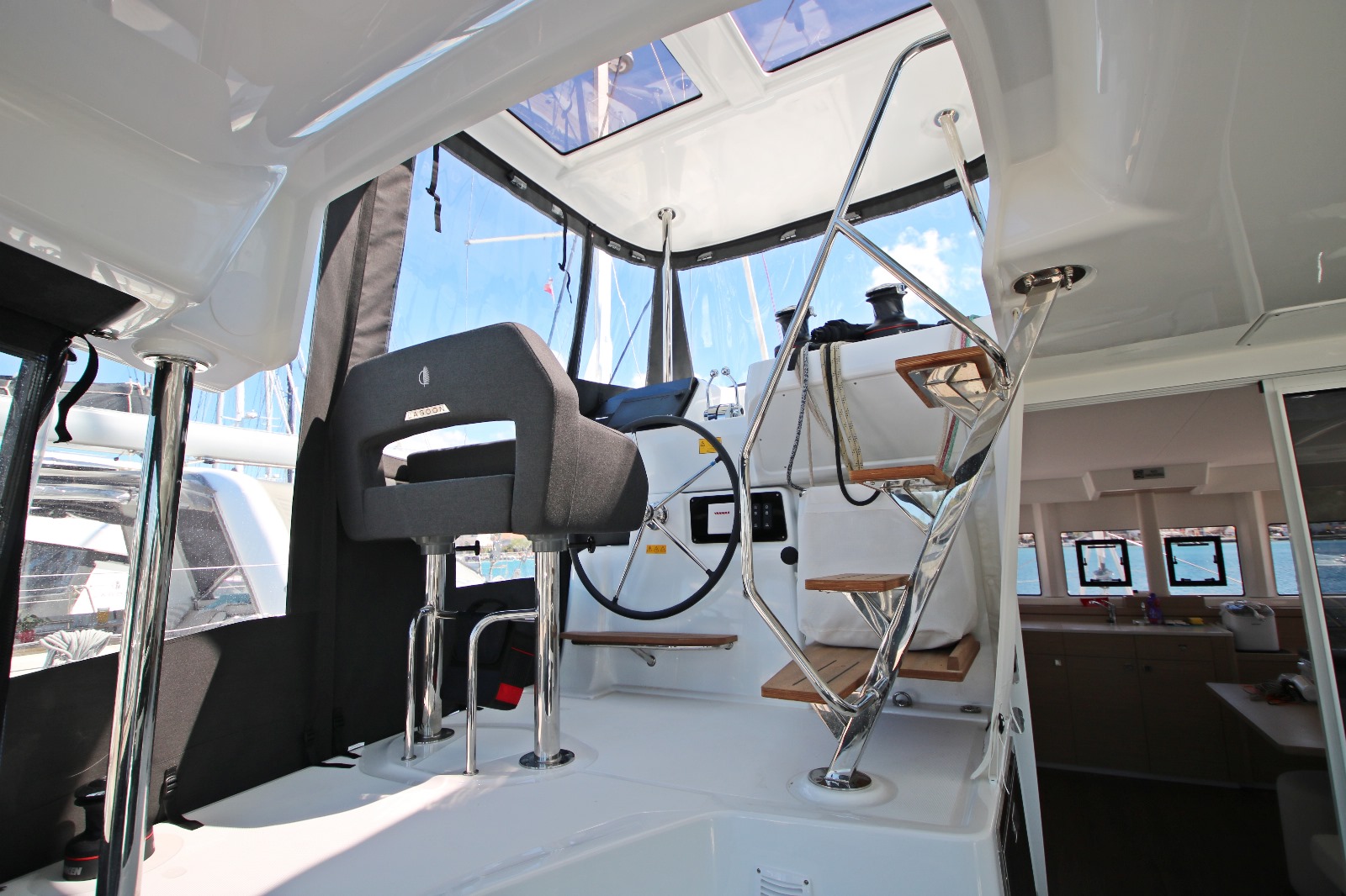Lagoon 43 - 3 + 2 cab. — photo 13