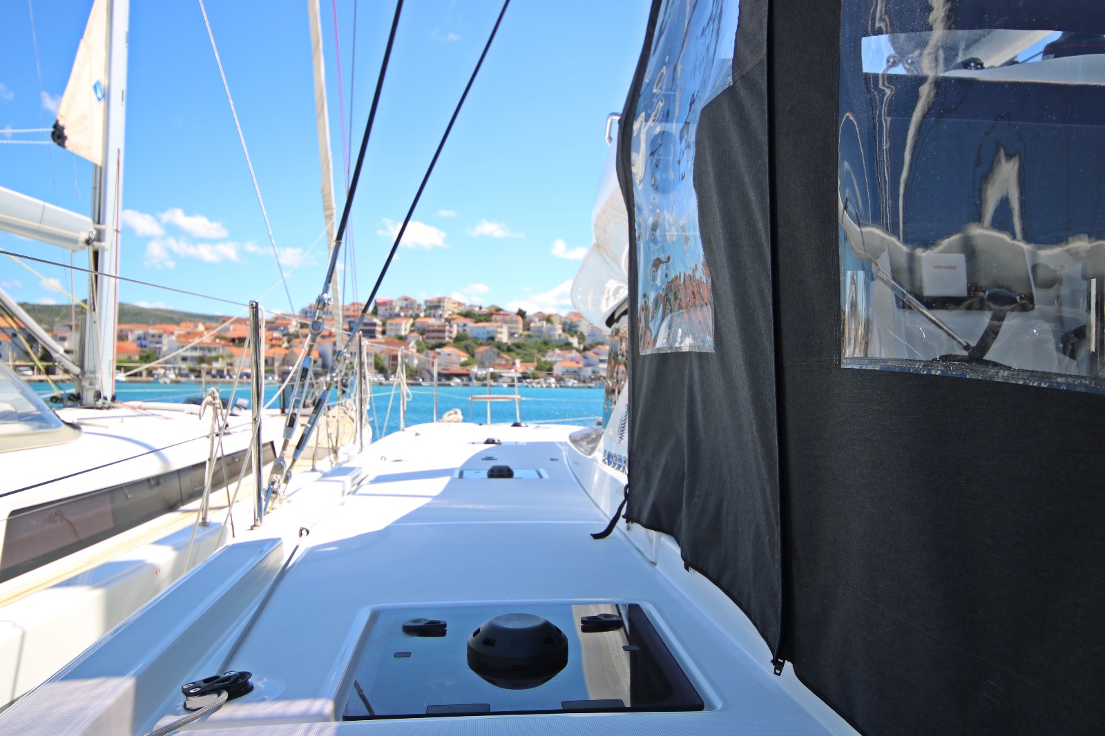 Lagoon 43 - 3 + 2 cab. — photo 15