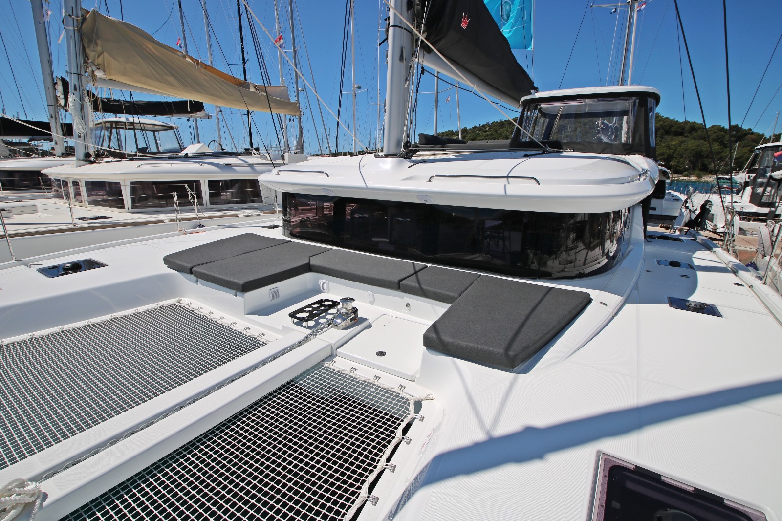 Lagoon 43 - 3 + 2 cab. — photo 21