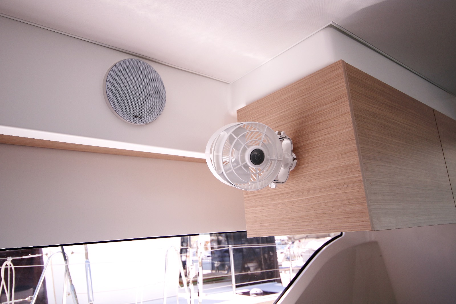 Lagoon 43 - 3 + 2 cab. — photo 31