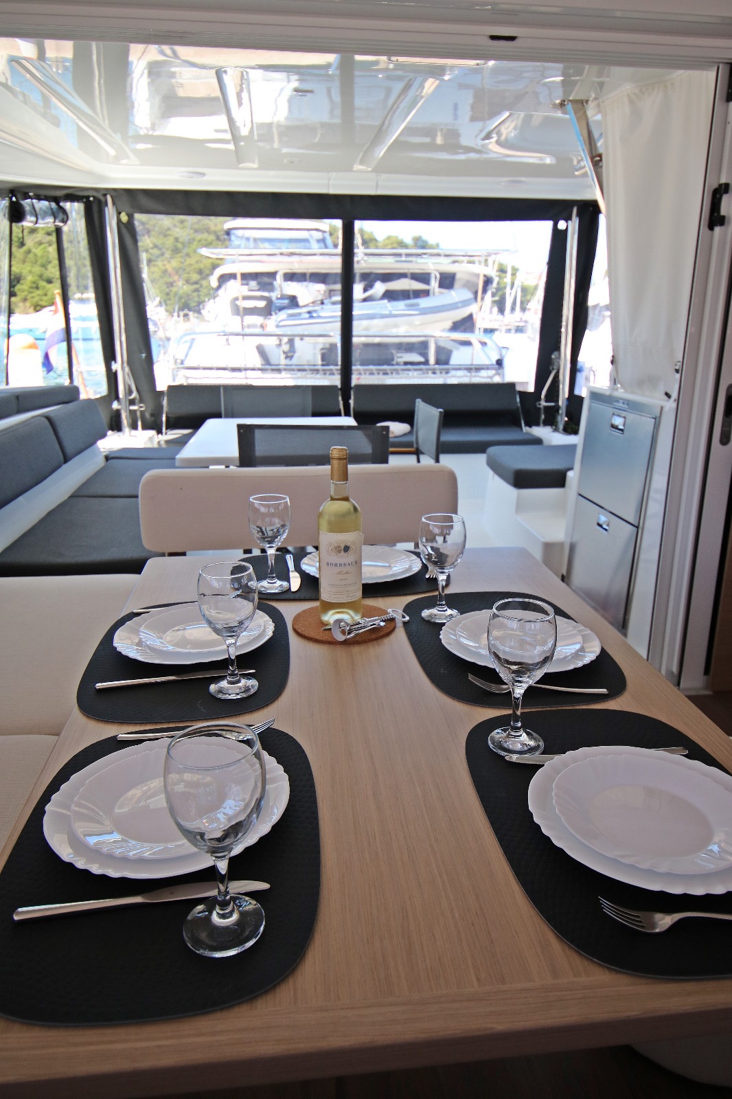 Lagoon 43 - 3 + 2 cab. — photo 34