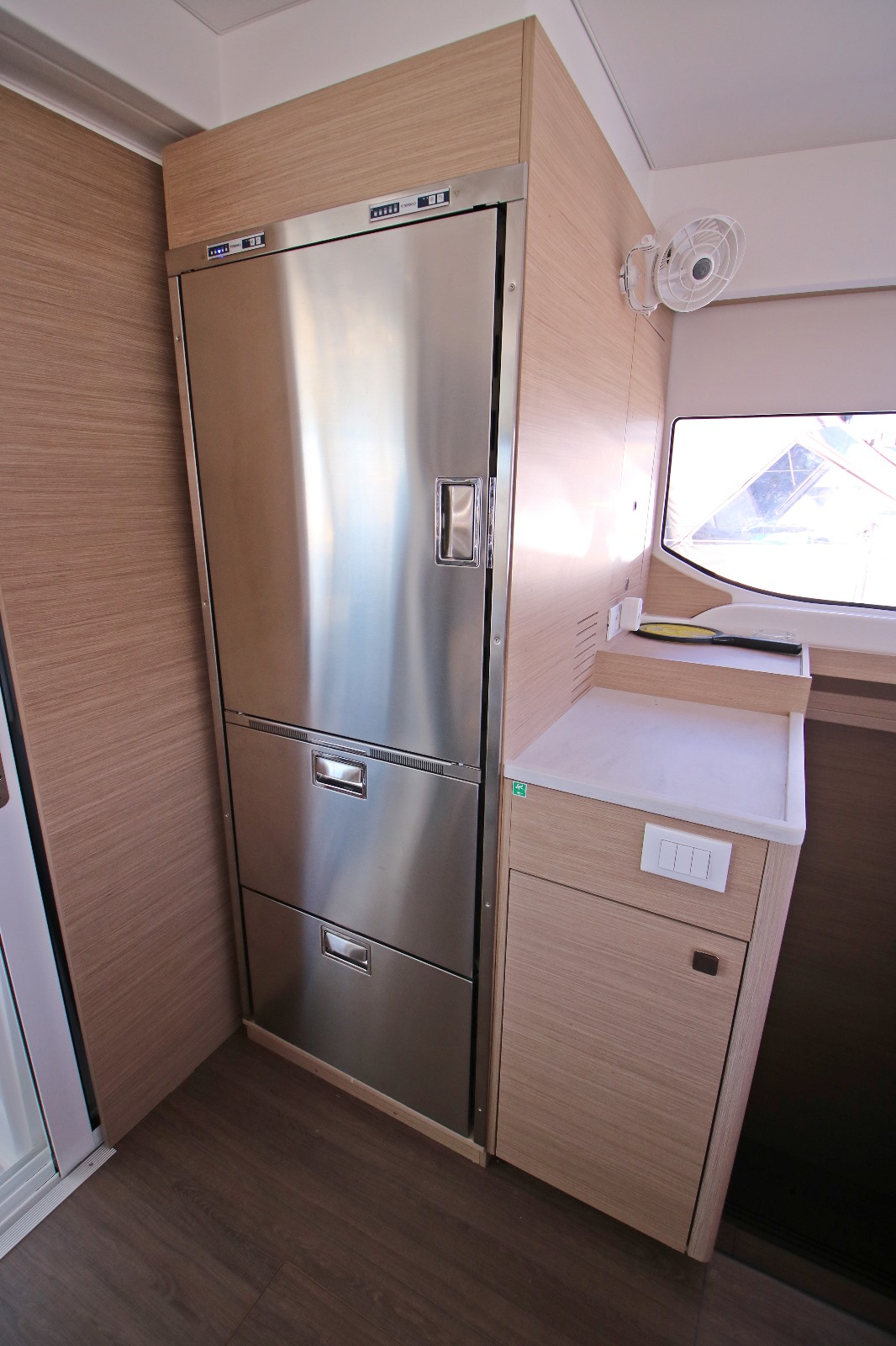 Lagoon 43 - 3 + 2 cab. — photo 35
