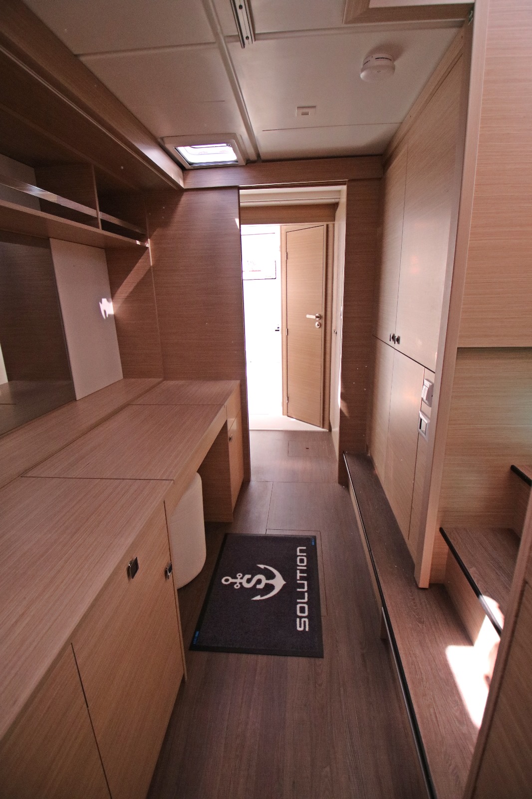 Lagoon 43 - 3 + 2 cab. — photo 38