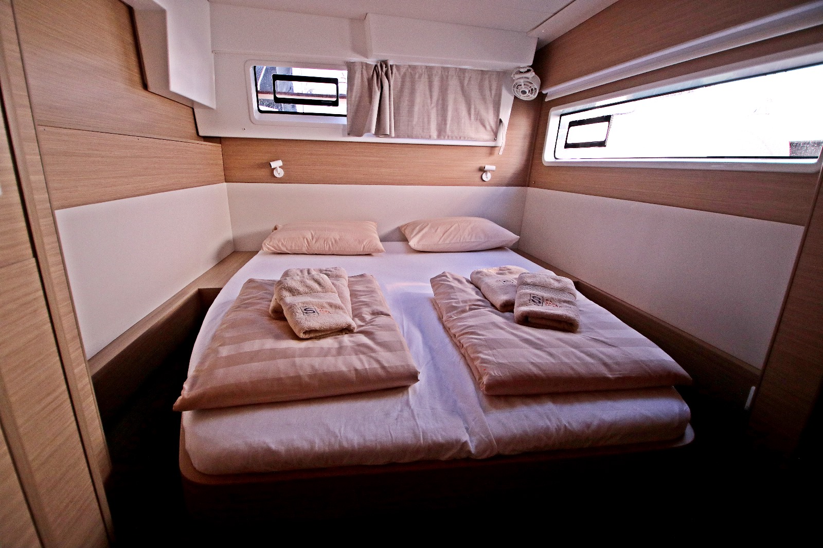 Lagoon 43 - 3 + 2 cab. — photo 45