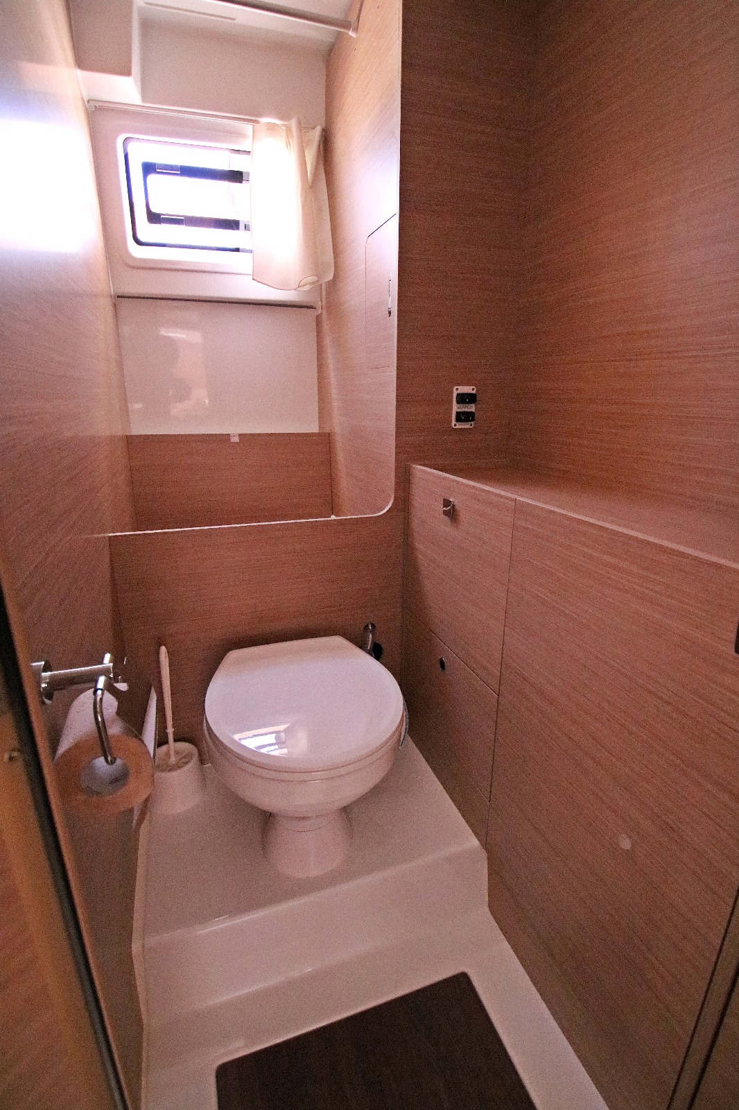 Lagoon 43 - 3 + 2 cab. — photo 46