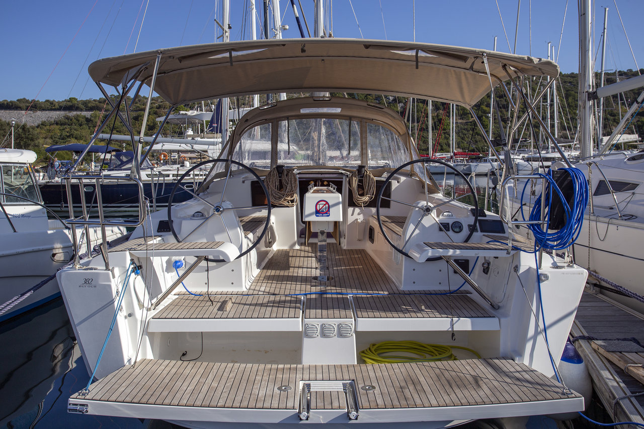 Dufour 382 GL — photo 3