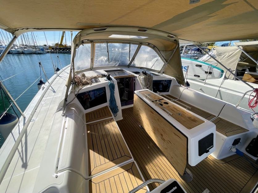 Dufour 390 — photo 3