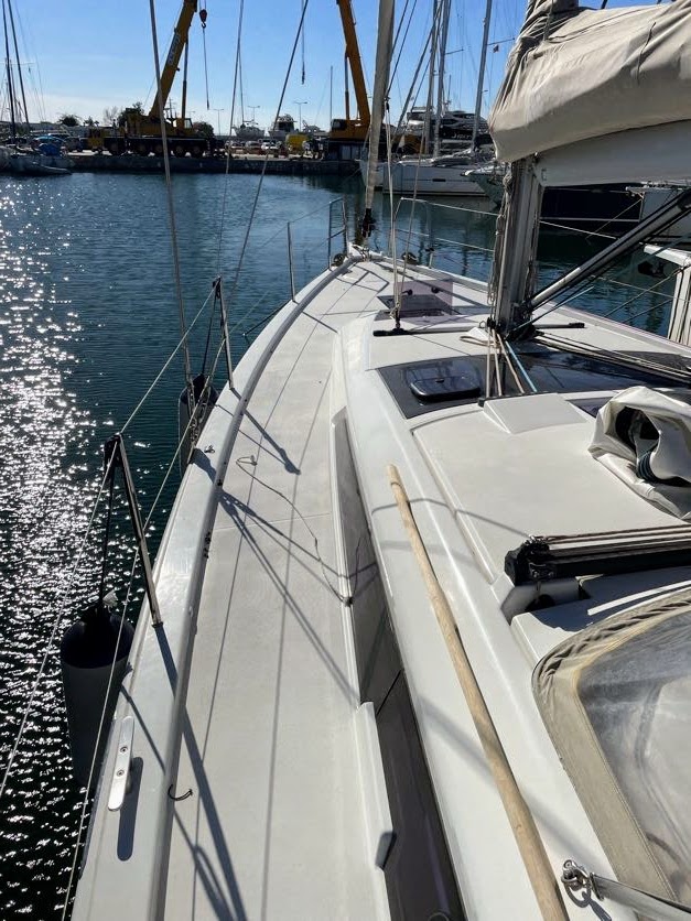 Dufour 390 — photo 4