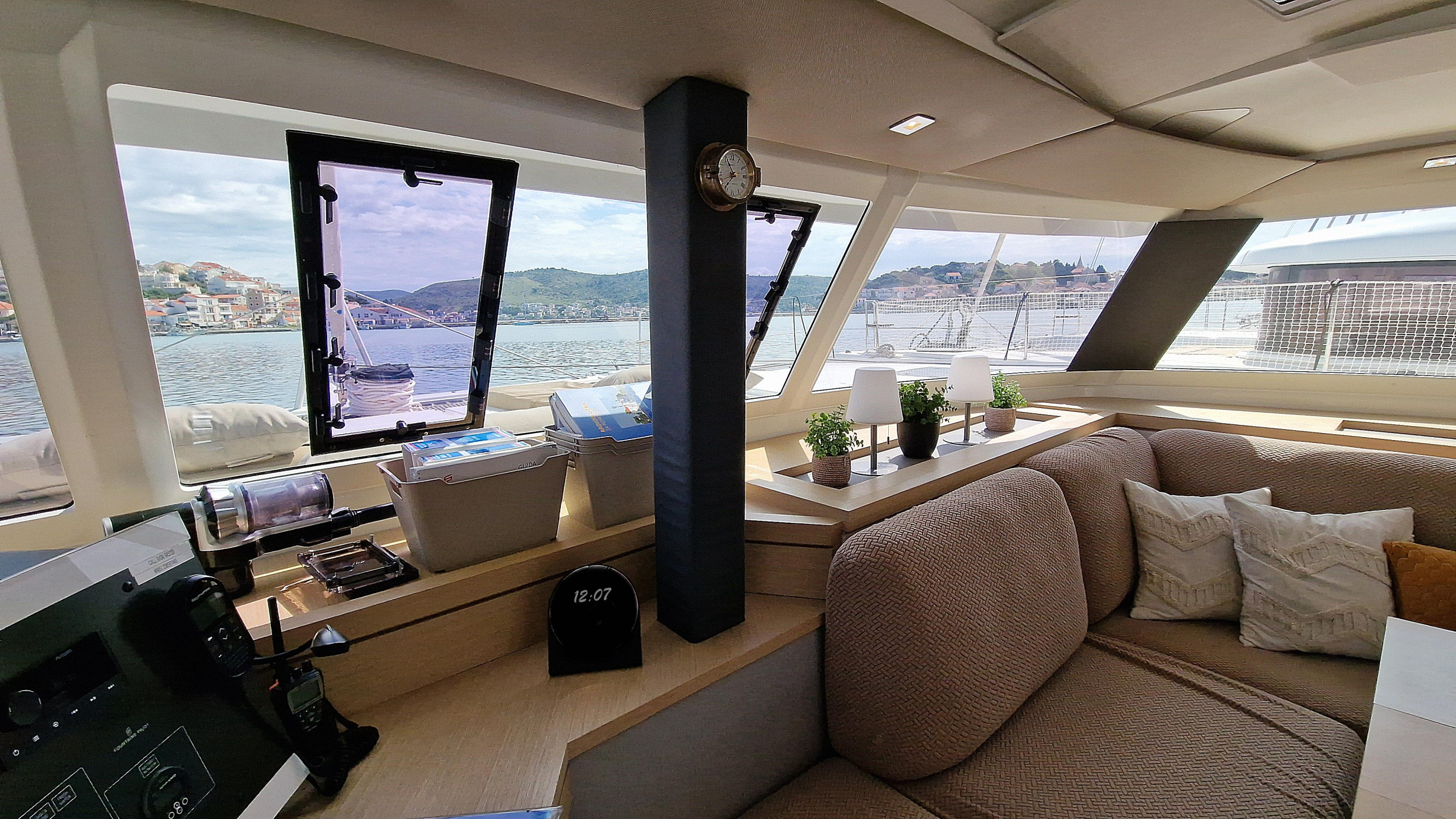 Fountaine Pajot Saona 47 Quintet - 5 + 1 cab. — photo 4
