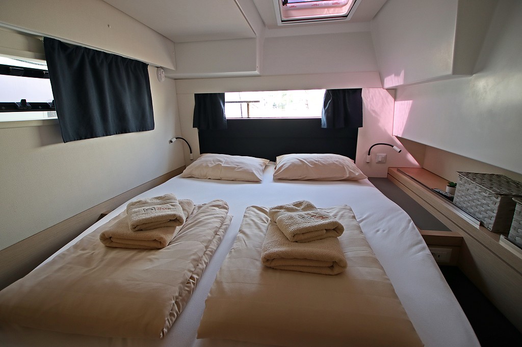 Fountaine Pajot Saona 47 Quintet - 5 + 1 cab. — photo 12
