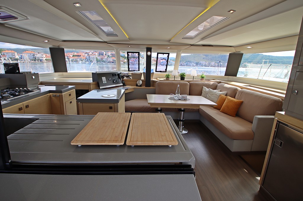 Fountaine Pajot Saona 47 Quintet - 5 + 1 cab. — photo 22