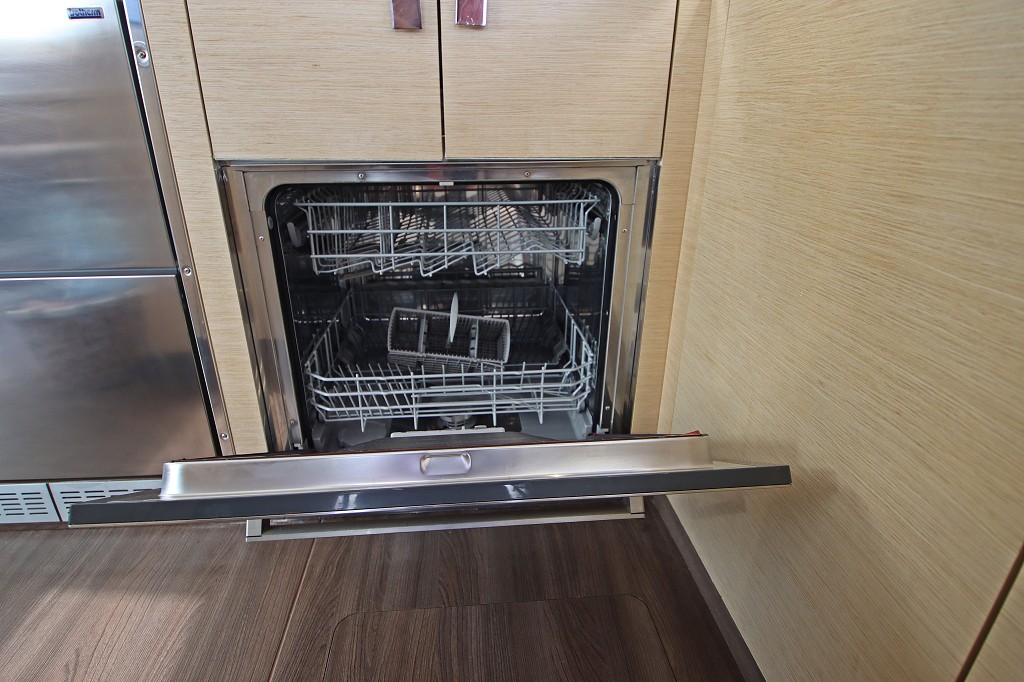 Fountaine Pajot Saona 47 Quintet - 5 + 1 cab. — photo 28