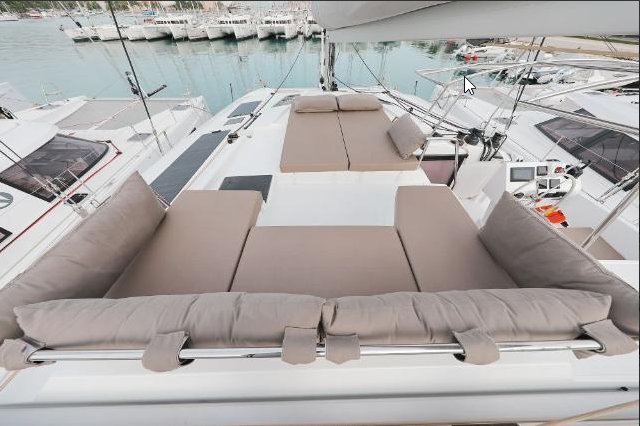 Fountaine Pajot Saona 47 Quintet - 5 + 1 cab. — photo 39