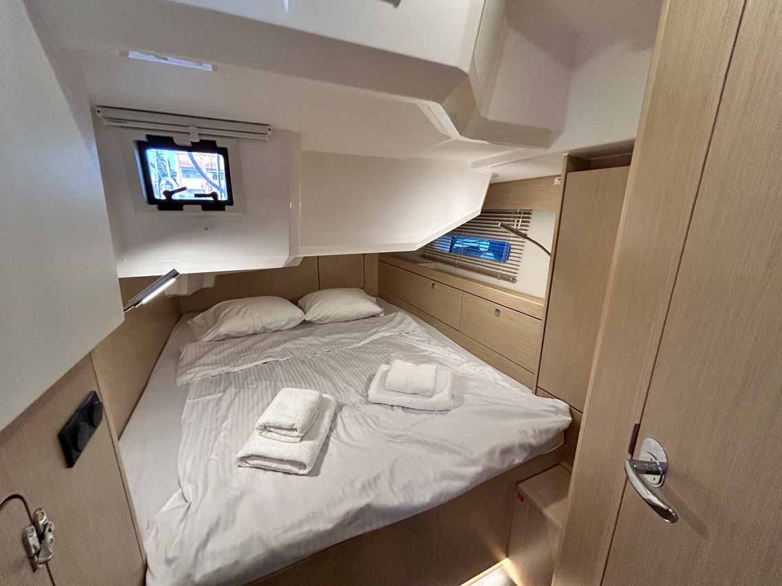 Bavaria C46 - 4 cab. — photo 20