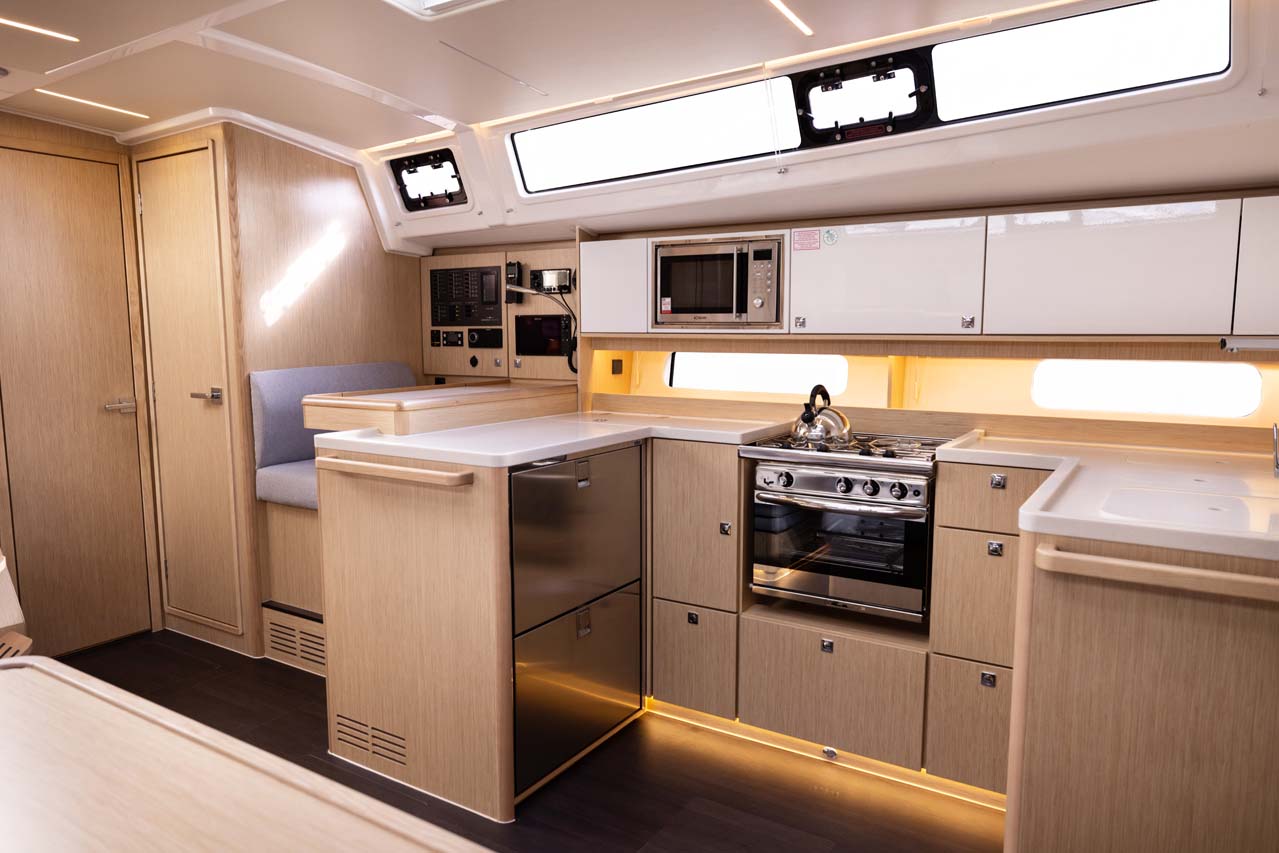 Bavaria C46 - 5 cab. — photo 7