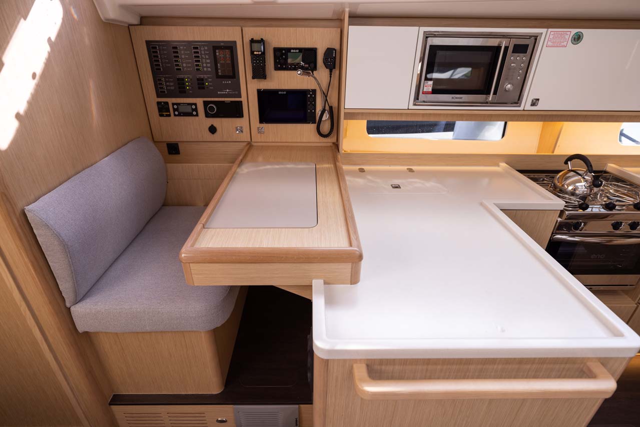 Bavaria C46 - 5 cab. — photo 8