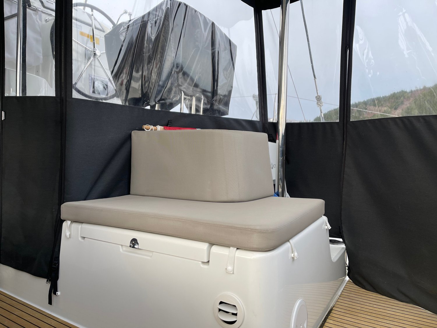 Lagoon 40 - 4 + 2 cab — photo 13