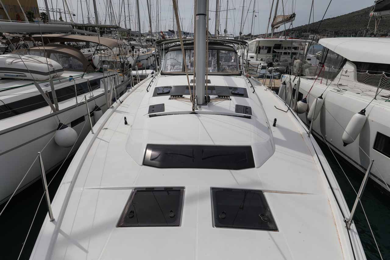 Dufour 470 - 4 cab. — photo 4