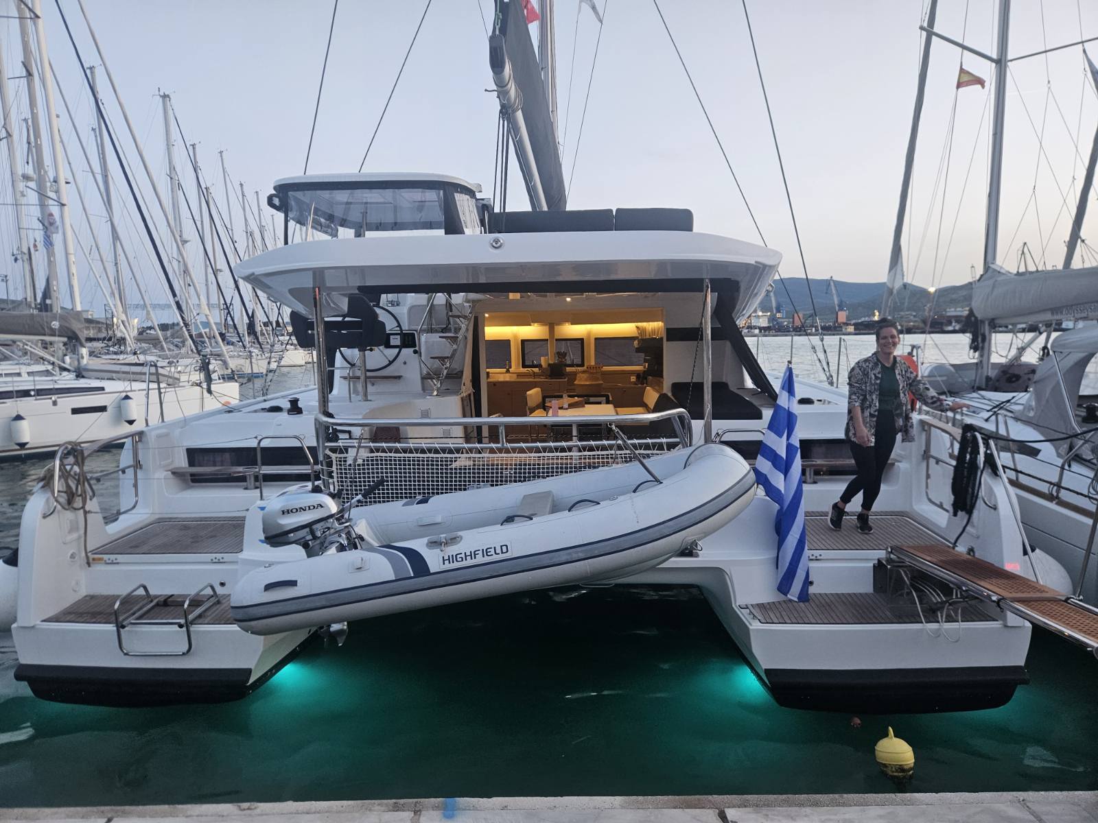 Lagoon 43 - 4 + 2 cab. — photo 21