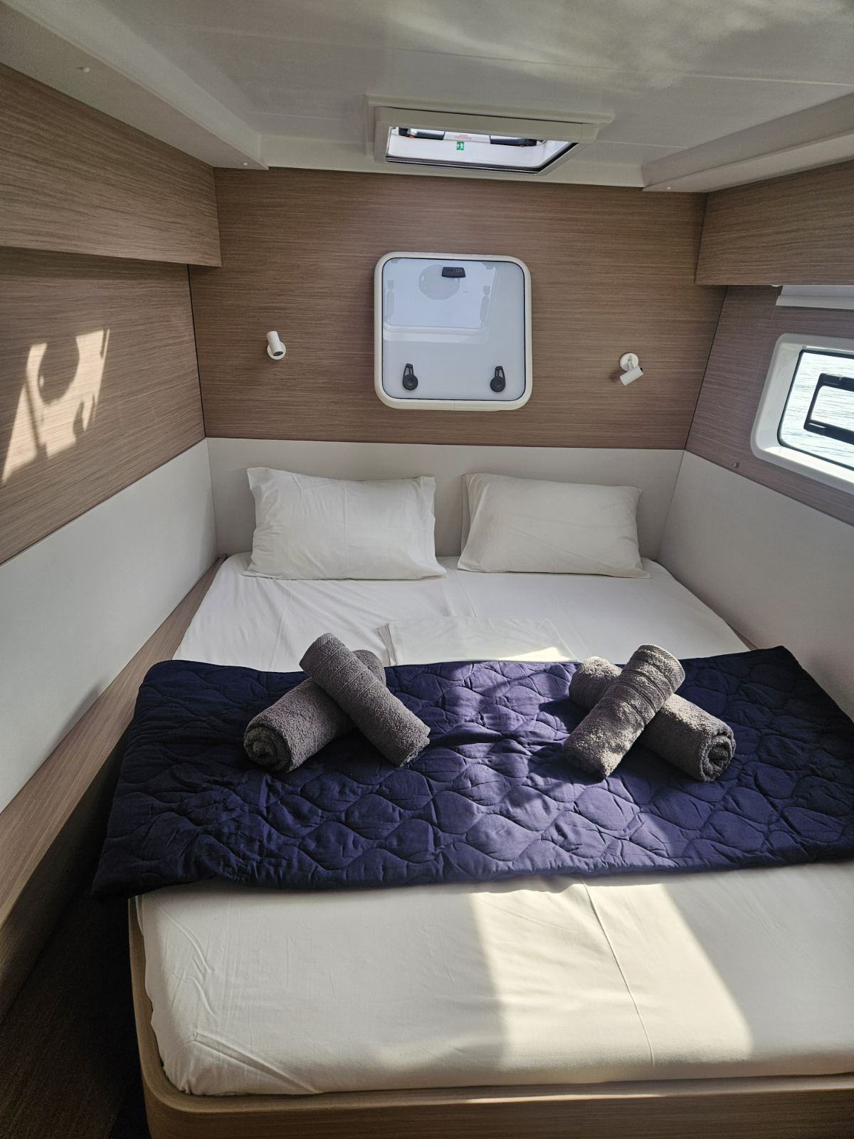 Lagoon 43 - 4 + 2 cab. — photo 30