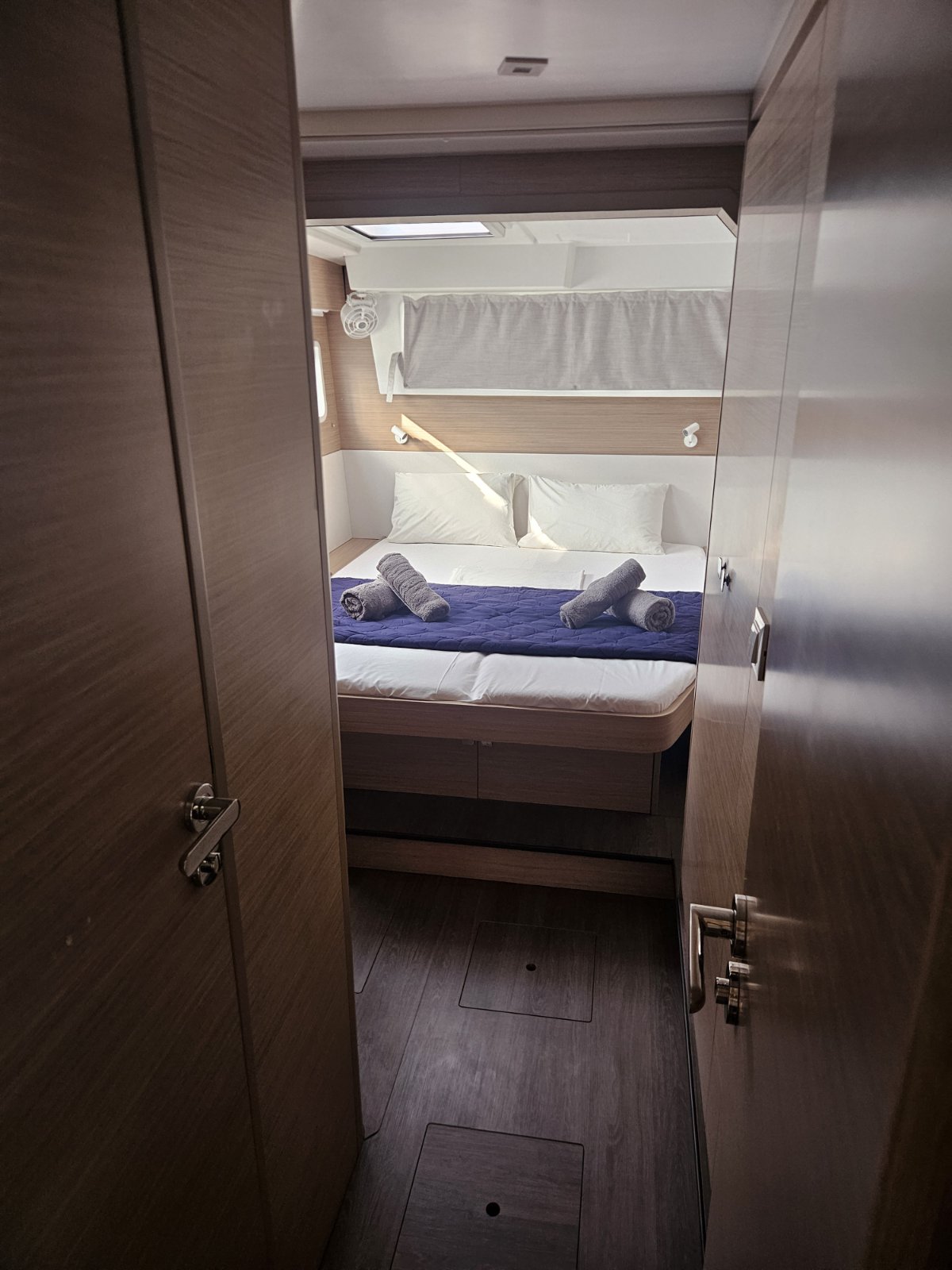 Lagoon 43 - 4 + 2 cab. — photo 34