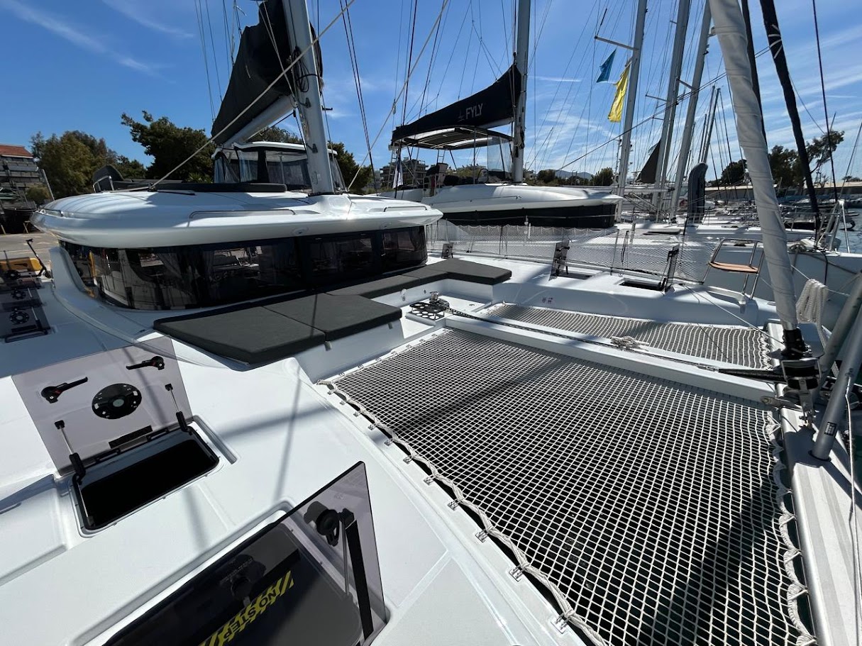 Lagoon 43 - 4 + 2 cab. — photo 5