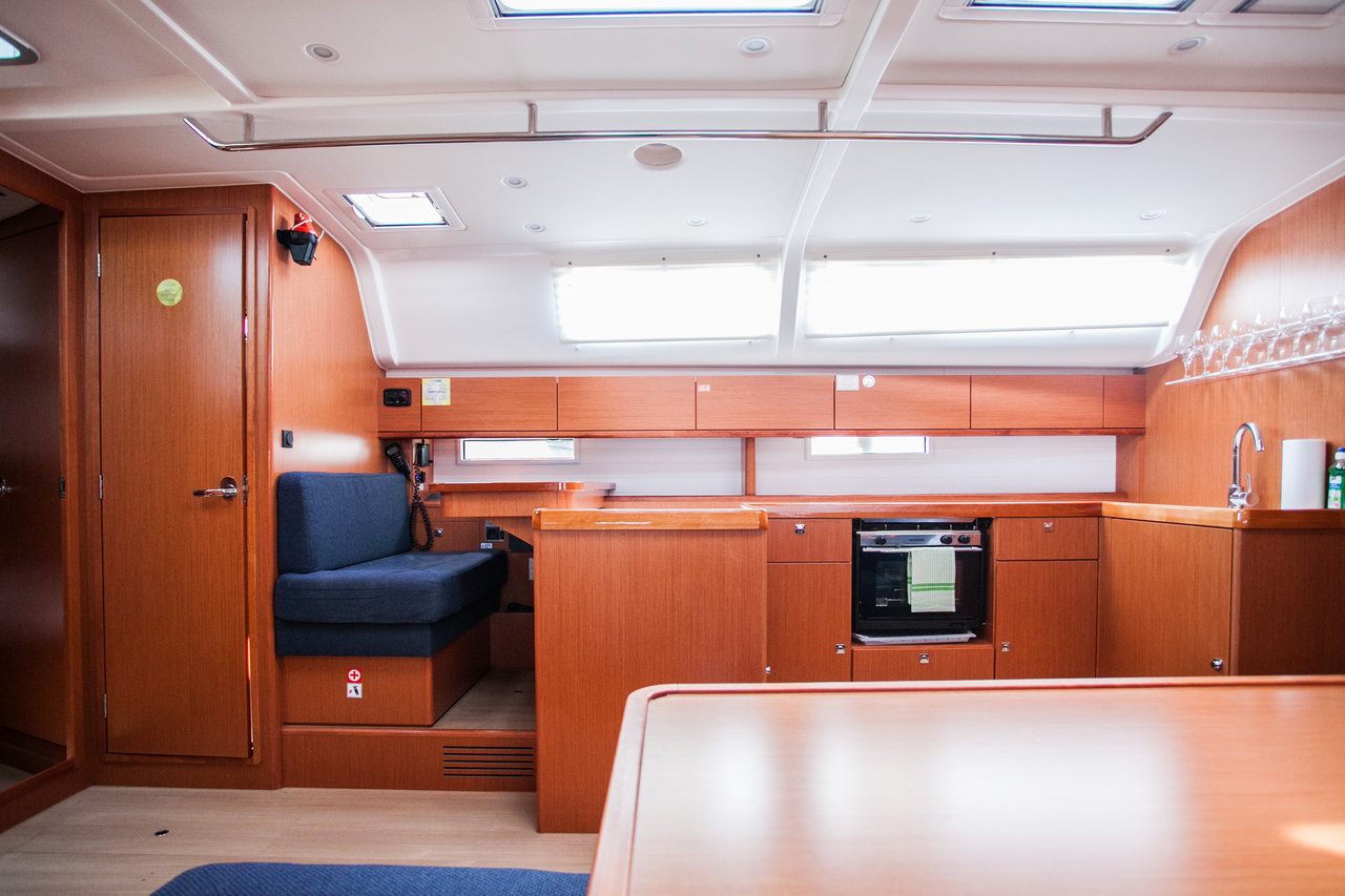 Bavaria Cruiser 51 — photo 7