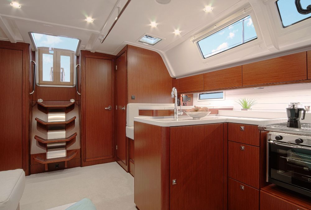 Bavaria Cruiser 51 — photo 11