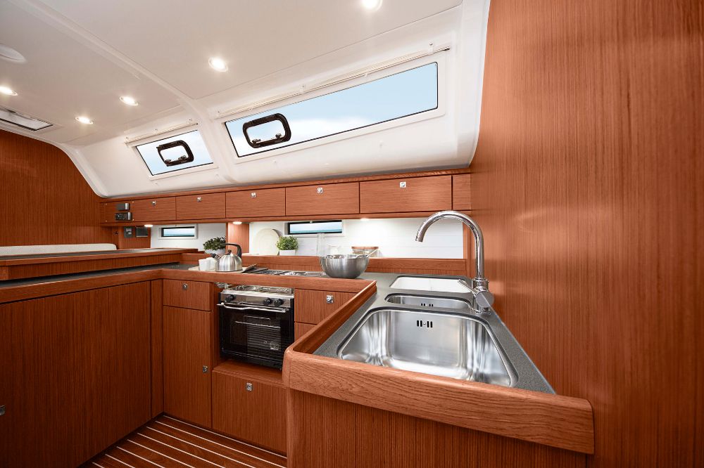 Bavaria Cruiser 51 — photo 14