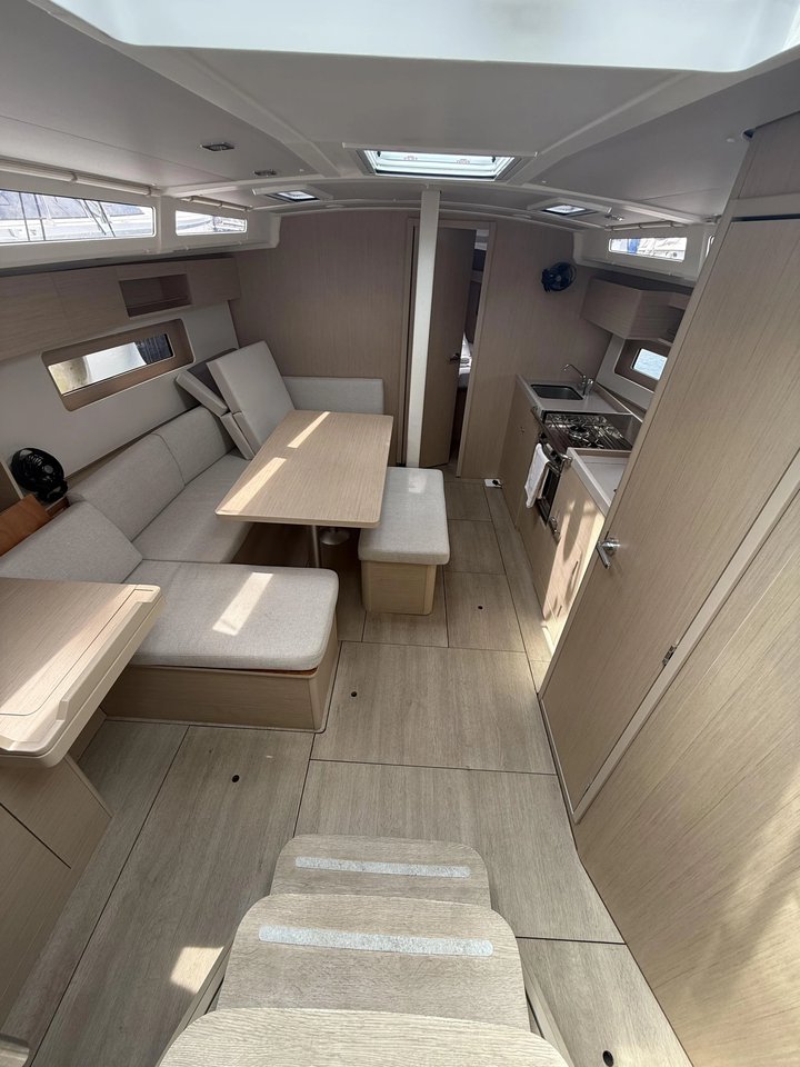 Oceanis 37.1 — photo 3