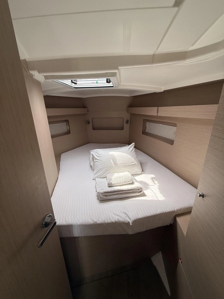 Oceanis 37.1 — photo 4