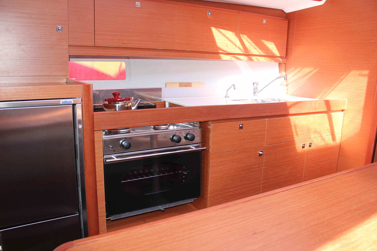 Dufour 382 GL — photo 5