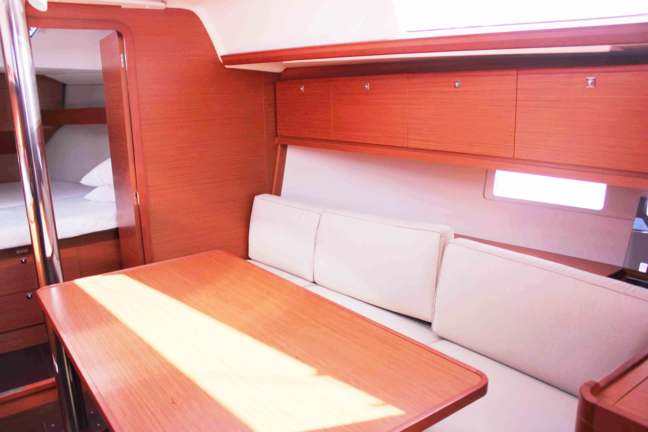 Dufour 382 GL — photo 6