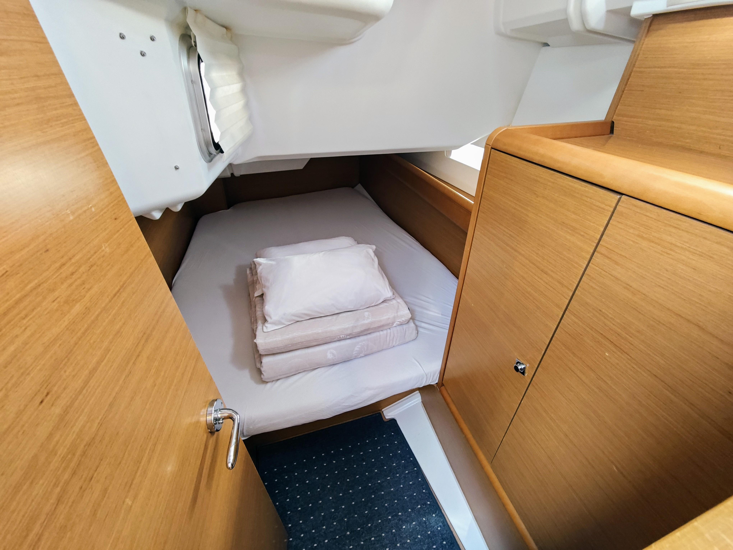 Sun Odyssey 379 — photo 10