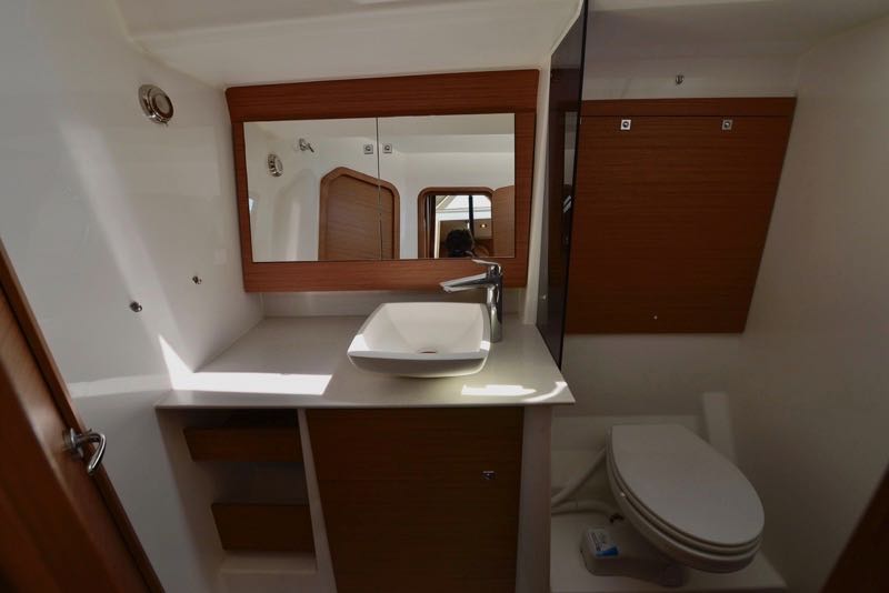 Dufour 520 GL - 4. cab — photo 11