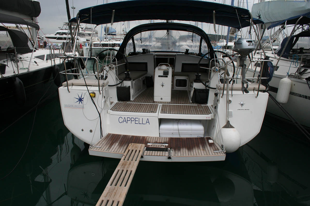 Sun Odyssey 440 - 4 cab. — photo 1