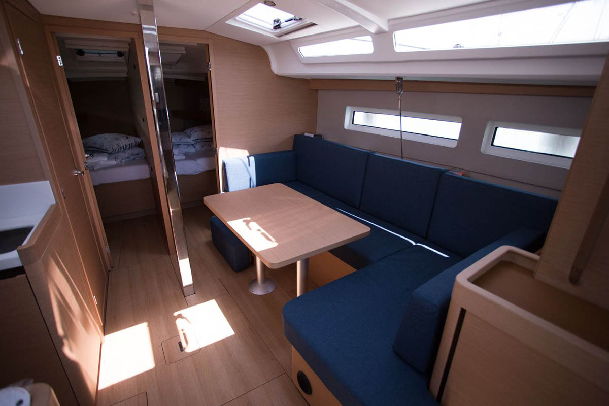 Sun Odyssey 440 - 4 cab. — photo 7