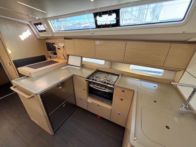 Bavaria C46 - 5 cab. — photo 8