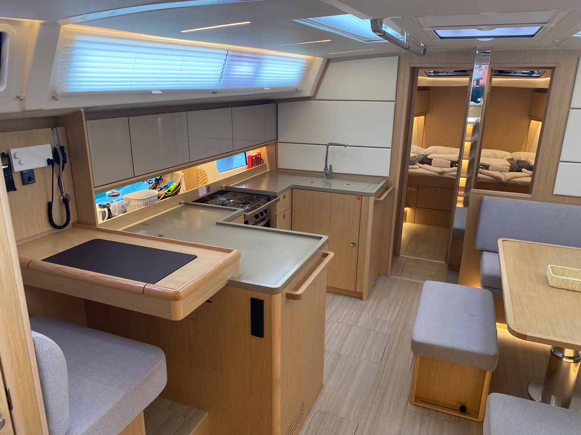 Bavaria C46 - 5 cab. — photo 3