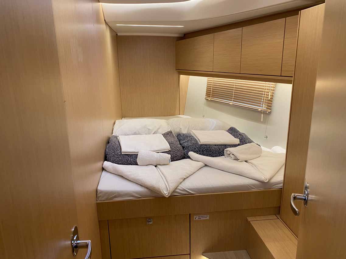 Bavaria C46 - 5 cab. — photo 8