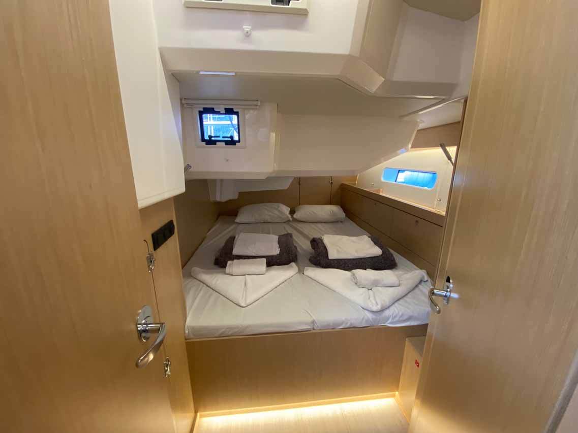 Bavaria C46 - 5 cab. — photo 11