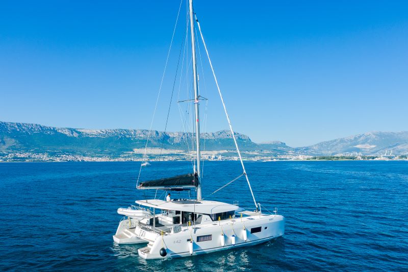 Lagoon 42 - 4 + 2 cab. — photo 22