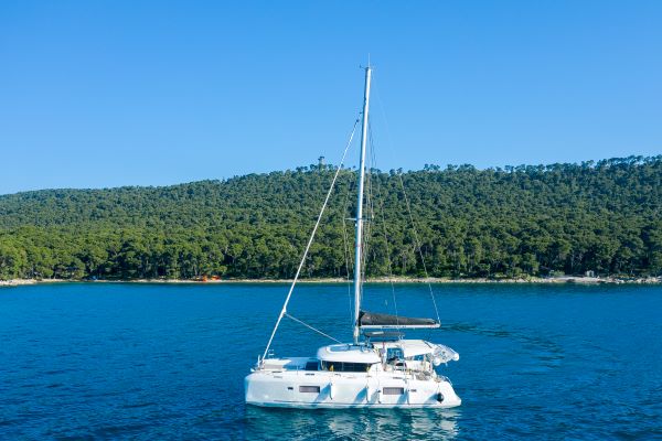 Lagoon 42 - 4 + 2 cab. — photo 24