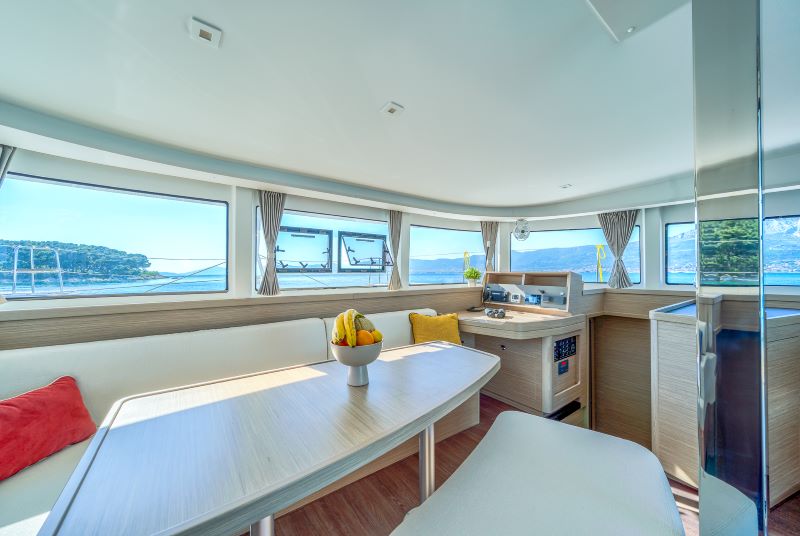 Lagoon 42 - 4 + 2 cab. — photo 11
