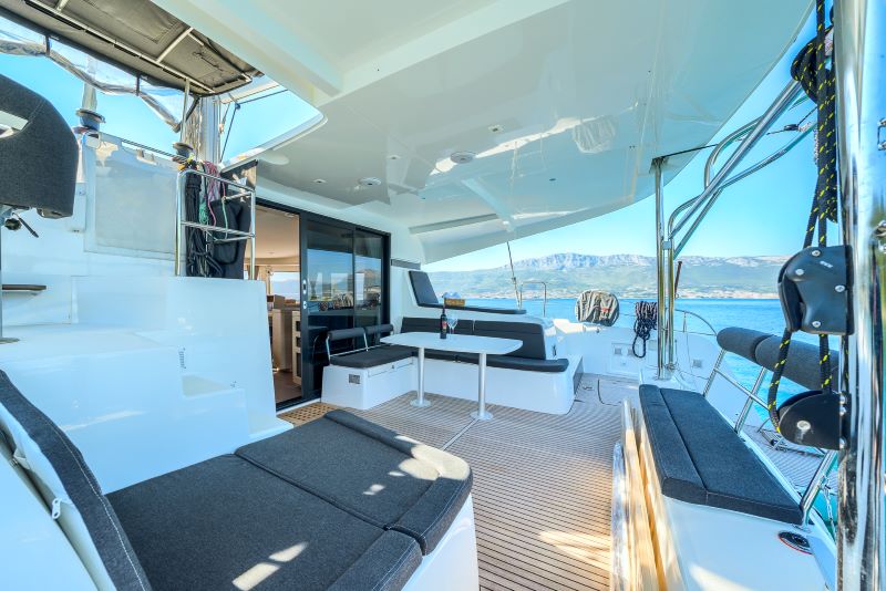 Lagoon 42 - 4 + 2 cab. — photo 9