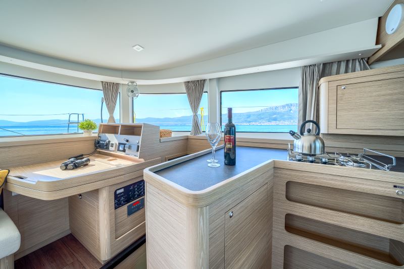 Lagoon 42 - 4 + 2 cab. — photo 15